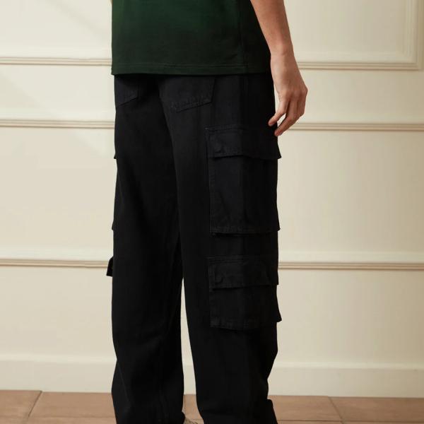 FriendsWells Black Casual Loose Fit Pure Cotton Denim Cargo Pants – Utility Style Mid-Rise Clean Look